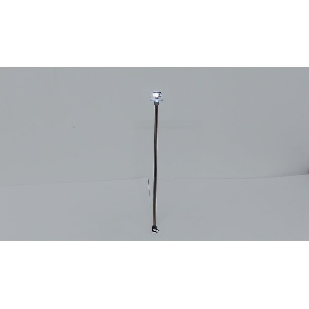 Belysnings mast med 1 lampe  koldt hvidt lys