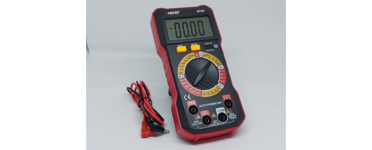Digitalt multimeter med oplyst display MM 617
